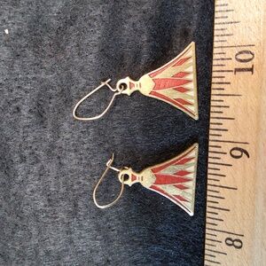 Vintage 1976 MMA (Metropolitan Museum & Arts) Red Enamel Dangle Earrings